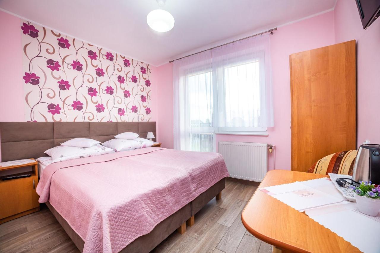 Dom Wczasowy Grazyna Wladyslawowo Exterior foto